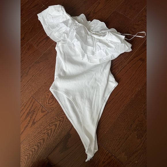 Zara one shoulder bodysuit - Picture 1 of 1
